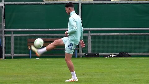 West Ham train in Prague ahead of Europa Conference League Final against Fiorentina