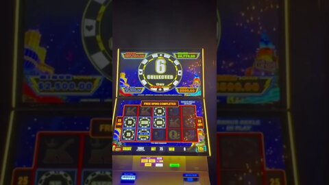 High Stakes Hold 'N Spin! What Did I Win!? #shorts #shortsvideo #slotmachines #jackpots #handpay