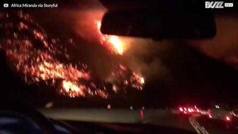 Imponerende billeder viser en af de fire brande der ramte Californien