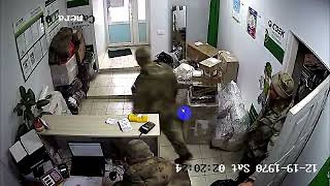 Russian troops loot shops, homes in Kursk Oblast, some of them caught on camera