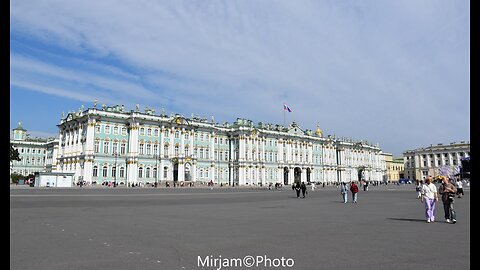 The beautiful inside of the Winter Palace in St. Petersburg - The Hermitage Museum