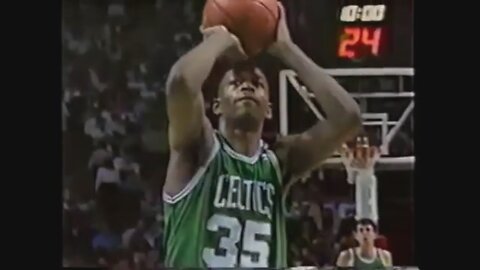 Reggie Lewis 26 Points 3 Ast @ Hornets, 1991-92.