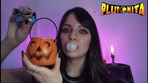 ASMR - Provando e mascando chiclete plutonita 🍬 (Especial de Halloween)🎃