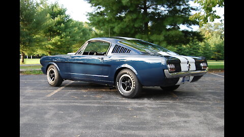 1965 Mustang Fastback exhaust sound.