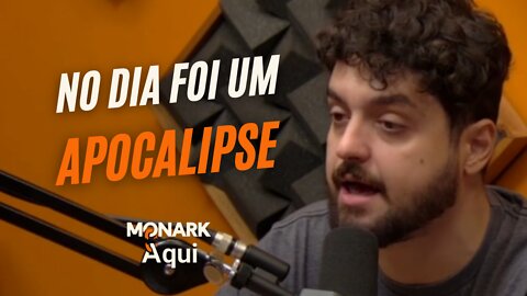 Como o Monark reagiu quando a casa caiu