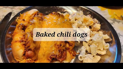 Baked chili dogs