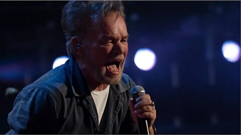 "John Mellencamp Ends Concert After Heckler's 'Play Music' Request"