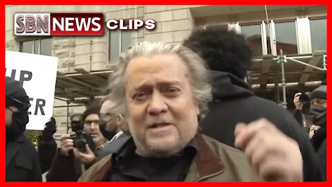 Bannon Arrives at the Courthouse, Says "Focus on Signal, Not Noise, This is All noise." - 5022