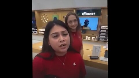 Israeli Jew Faggot Harasses Apple Employee for Wearing Palestinian Flag