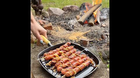 Ingenious way to cook sausages 🌭