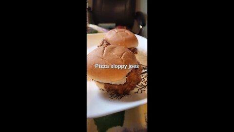 Pizza sloppy joes