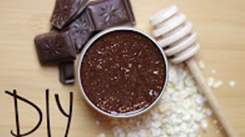 DIY cocoa face mask