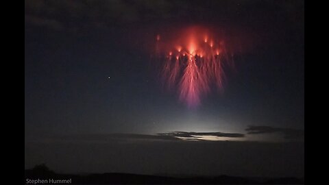 "Capturing the Elusive Dance: Mesmerizing Sprites Illuminate the Night Skies"