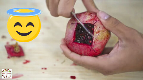 How to Cut Pomegranate in 1 Min