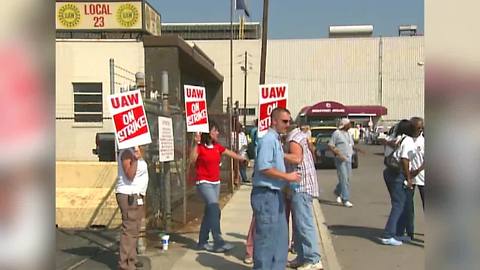 Throwback: Indianapolis General Motors employees go on strike