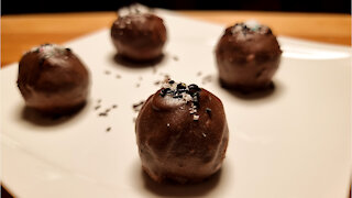 Chocolate banana balls dessert