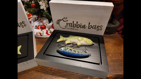 Airbrushing a realistic Bass lure