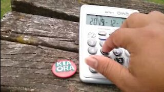 Cet homme transforme une calculatrice en instrument de musique