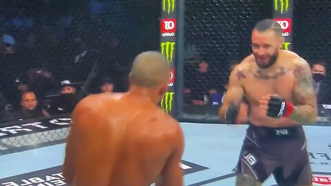 Shane Burgos eats spinning head kick from Edson Barboza before TKO finish