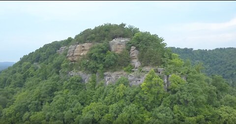 Flying around the end point of the East Pinnacle