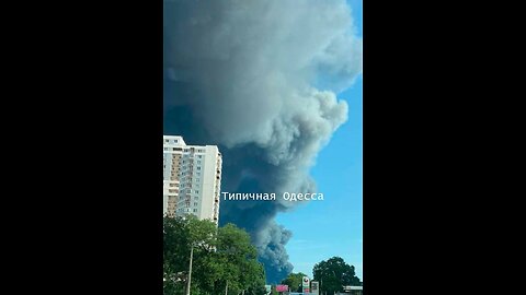 ❗️A powerful explosion was heard in Odesa, a column of smoke rises over the city