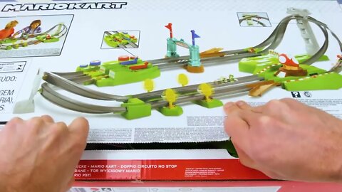 143 5¡Mario Kart Hotwheels Race Car Toy Video de aprendizaje para niños!