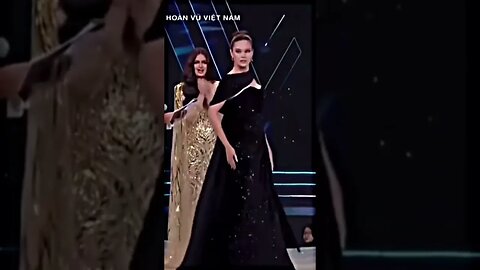 CATRIONA GRAY#viral #shortsvideo #catrionagray #missuniverse2018 #trending #trendingshorts