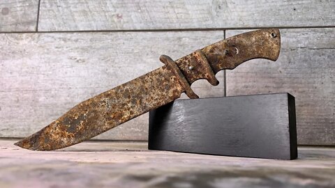 Restoration of a Very Rusty Knife with a Very Black Handle!