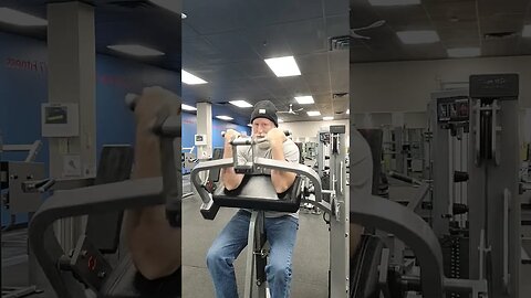 Pumping up the Biceps 💪, Crazy 🤪 old man