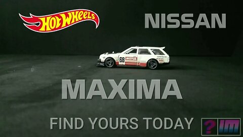 Car-O-Tooners: Nissan Maxima (hot wheels)