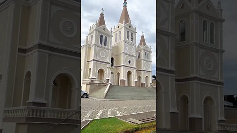 A praça da igreja matriz em Guaçui