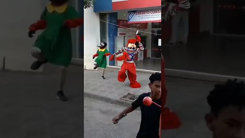 SUPER DANÇARINOS NINJAS, DANÇANDO FOFÃO, CHAVES, CHIQUINHA E KIKO NA CARRETA DA ALEGRIA