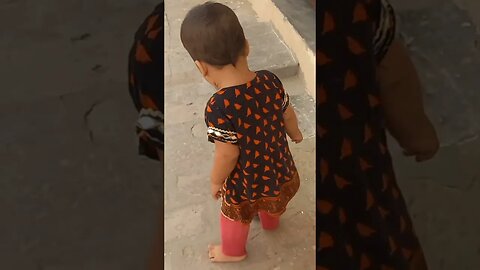 Choti si Pyaari si Nanhi si i koi pari #cutebaby