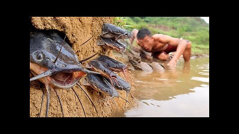 Top 6 Amazing Video Fishing River. Catch Underground Dry Place Deep Hole Big Fish