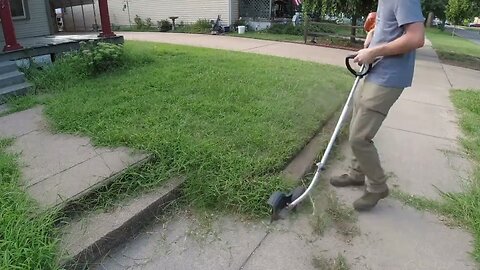 The most OVERGROWN lawn TRANSFORMED for SINGLE MOM - 8 Hour Job in a 3 minute timelapse