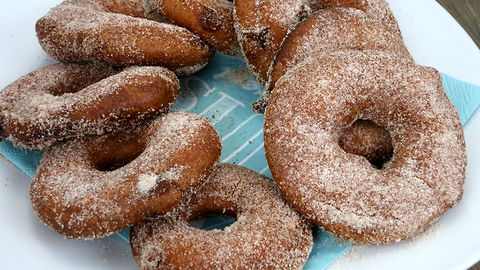 How to make Christmas apple rings