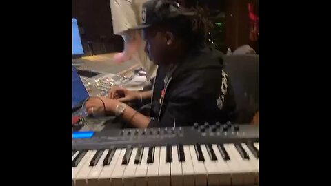 Chopsquad Dj Tay Keith Jetson cook up in studio