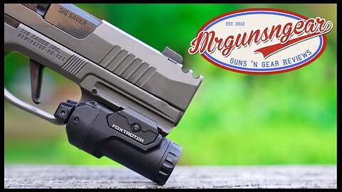 The Best Compact Weapon Light: Sig Sauer Foxtrot2R 🔦