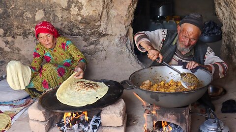 Love Story in a Cave | Old Lovers Living in a Cave Like 2000 Years Ago | Village life in Afghanistan