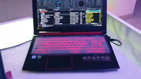 Tocando com músicas ONLINE no Virtual DJ