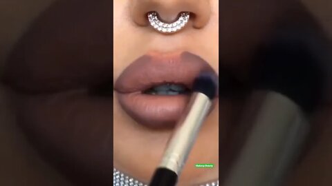 #lips #makeuptutorial #makeup #перезалив у вас тонкие губы или пухлые? 😁