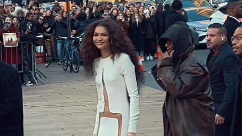 "Dune: Part Two Premiere: Zendaya Shines"