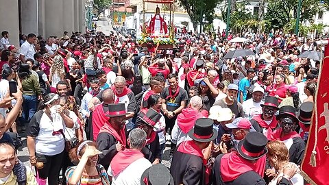 ¡SAN JUAN TE LO DA, SAN PEDRO LO BENDICE!