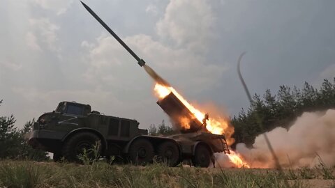 ★★★ Uragan MLRS in Action