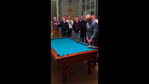 world champion pool player shows up to a casual game😳