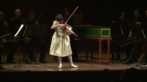 CHLOE CHUA / Menuhin Competition 2018, Junior finals-18