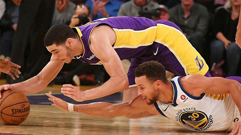 Lonzo Ball Suffers NASTY Eye Gash While Diving for the Ball Against Steph Curry