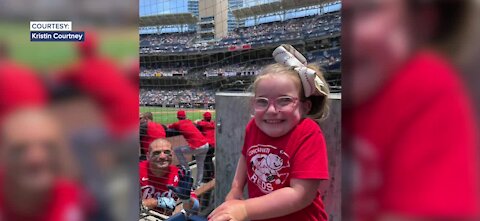 Little girl heartbroken when favorite Cincinnati Reds player leaves game early