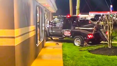 Man Drives Tow Truck Into Restaurant Over Chicken