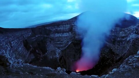 5 Monster Volcano Eruptions Caught On Camera